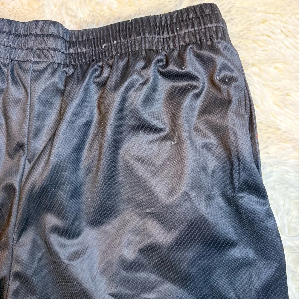 Invicta kuru men’s large mash mesh style shorts no liner 5” inseam - Picture 9 of 11